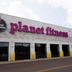 planet fitness, is planet fitness open on father's day?