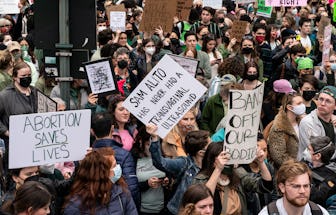 NEW YORK, UNITED STATES - 2022/05/03: More than three (3) thousand people rally on Foley Square for ...