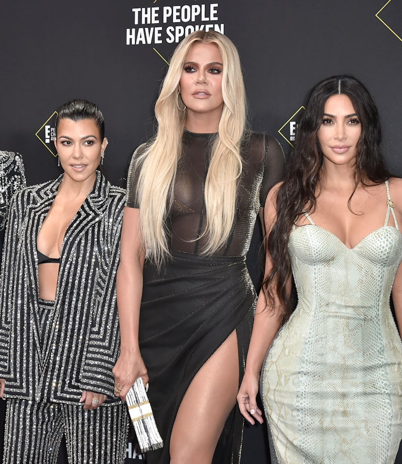SANTA MONICA, CALIFORNIA - NOVEMBER 10: Kris Jenner, Kourtney Kardashian, Khloe Kardashian and Kim K...