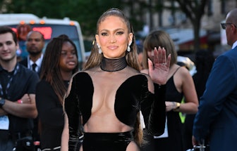 NEW YORK, NEW YORK - JUNE 08:  Jennifer Lopez arrives to the "Halftime" Premiere at the United Palac...