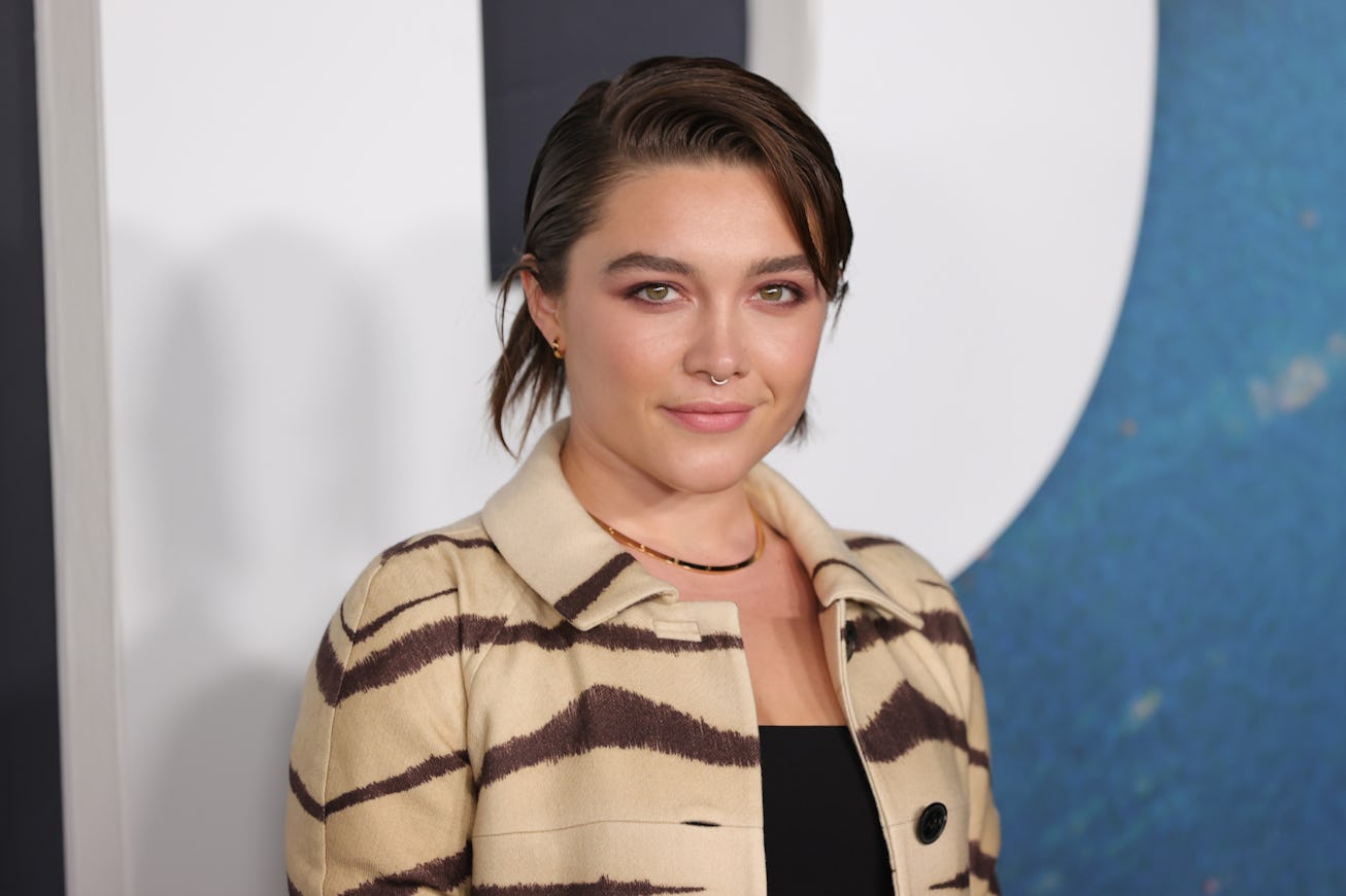 NEW YORK, NEW YORK - DECEMBER 05: Florence Pugh attends the world premiere of Netflix's "Don't Look ...