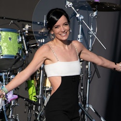 GLASTONBURY, ENGLAND - JUNE 25: Lily Allen performs as a surprise guest of Olivia Rodrigo on the Oth...