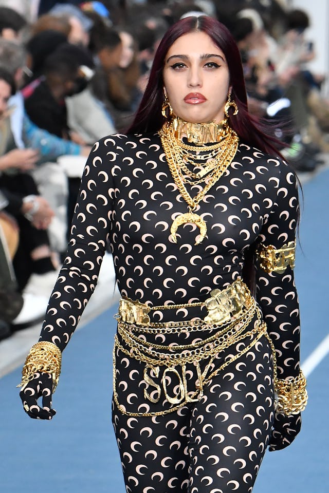 Lourdes Leon closes out one of the biggest fashion shows during Paris fashion week.