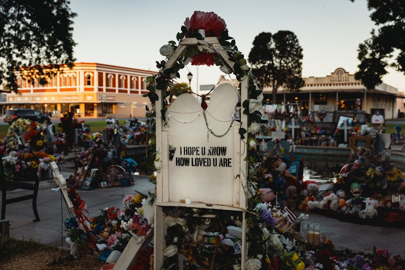 UVALDE, TX - JUNE 25: A sign reads "I hope u know how loved u are" at a memorial for the victims of ...