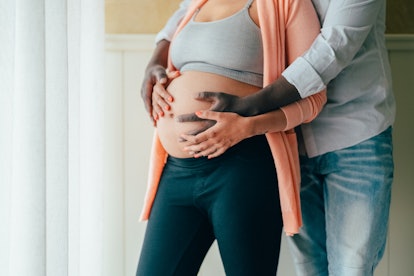 Man touching the belly of his pregnant wife, can you have anal sex with placenta previa