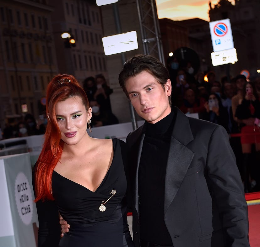 Bella Thorne confirmed she broke up with Benjamin Mascolo in an Instagram post.