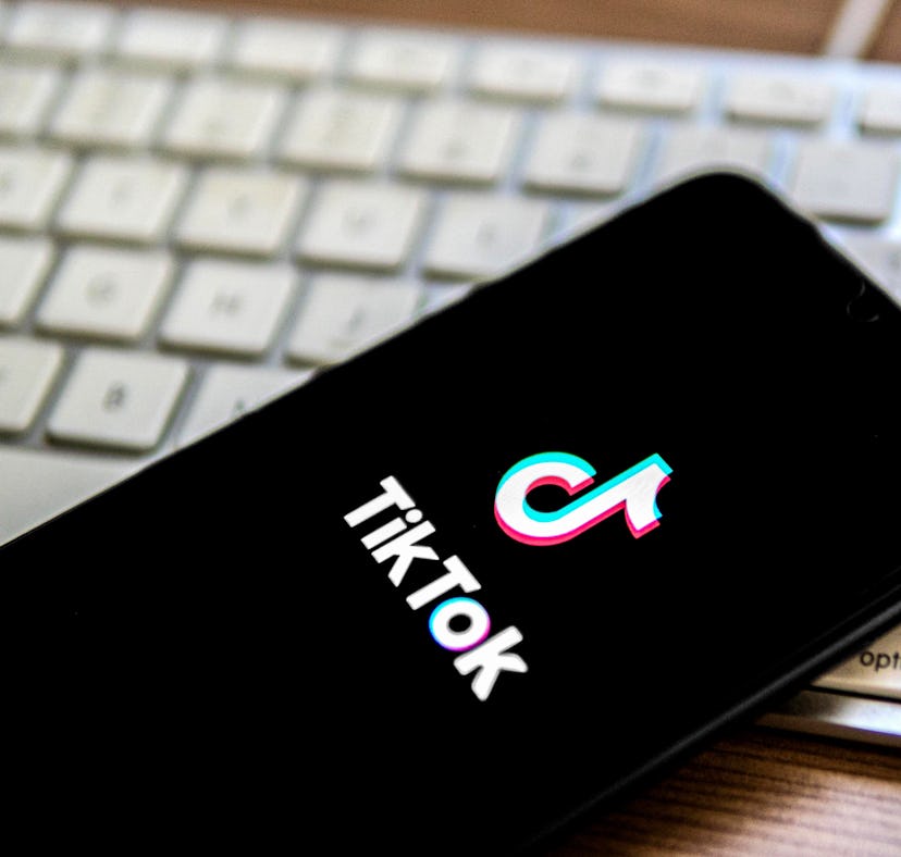 How to use TikTok's clear mode to declutter your FYP.