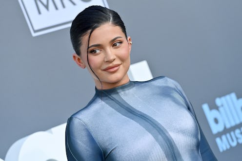 Kylie Jenner wearing a blue optical illusion dress at the 2022 Billboard Music Awards
