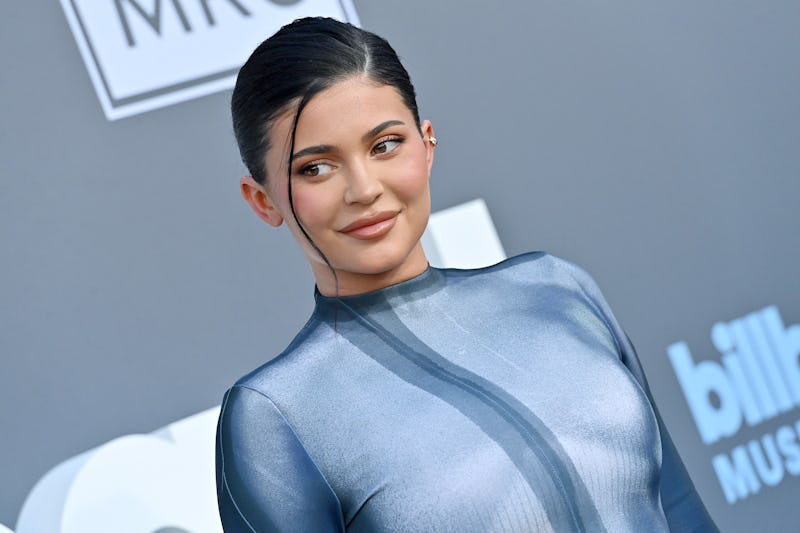 Kylie Jenner wearing a blue optical illusion dress at the 2022 Billboard Music Awards