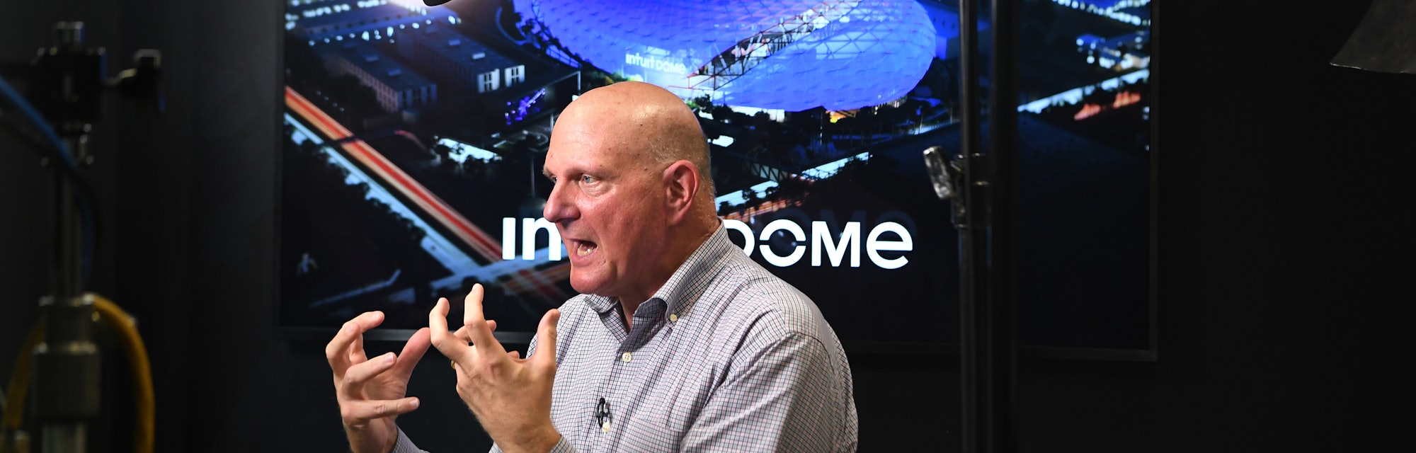 Los Angeles, CA. September 16, 2021: Clippers owner Steve Ballmer taels with the media after a virtu...