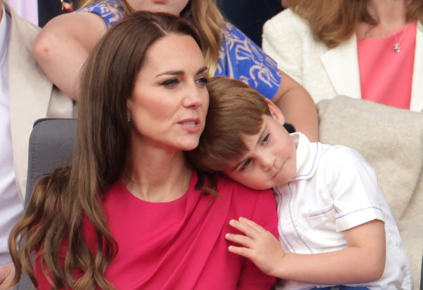 Prince Louis was making it up to his mom.