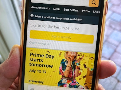 These 12 Prime Day 2022 memes about the holiday you hate to love know exactly how you feel.