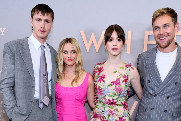 NEW YORK, NEW YORK - JULY 11: (L-R) Harris Dickinson, Reese Witherspoon, Daisy Edgar-Jones and Taylo...