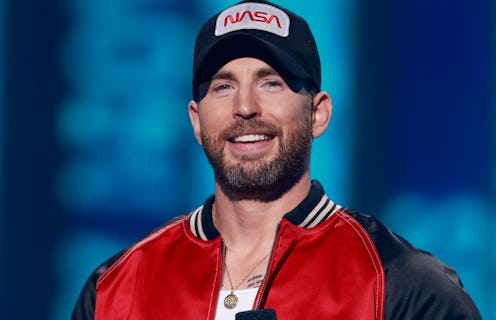 Chris Evans' dating life came up in a 'Gray Man' interview. Photo via Getty Images