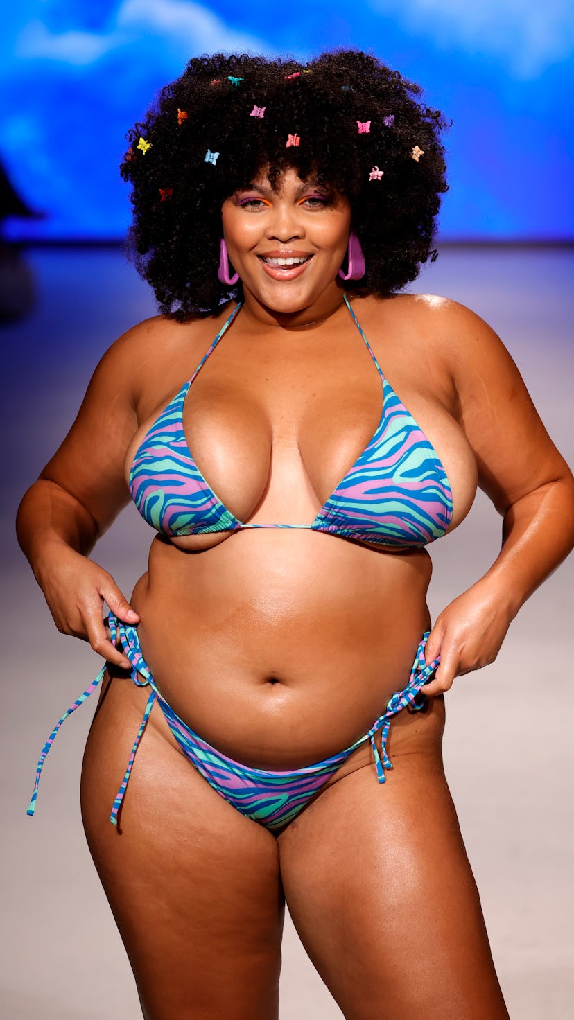 MIAMI BEACH, FLORIDA - JULY 16: A model walks the runway for ONEONE At Paraiso Miami Beach For Swim ...