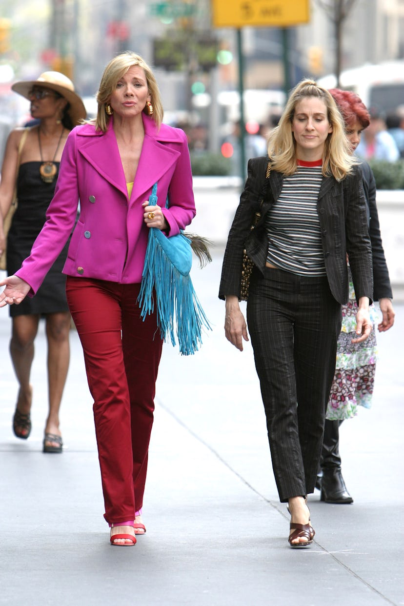Kim Cattrall and Sarah Jessica Parker during Kim Cattrall and Sarah Jessica Parker On Location For S…