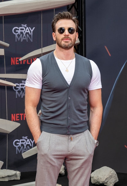 18 July 2022, Berlin: Actor Chris Evans arrives for a special screening of Netflix's film "The Gray ...