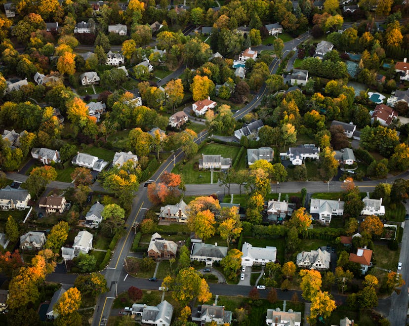 a photo of a neighborhood in an article about if registered sex offenders notify neighbors.
