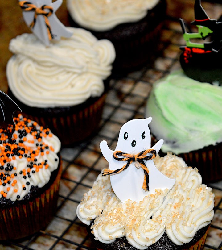 these Halloween baby shower ideas are spooky and fun