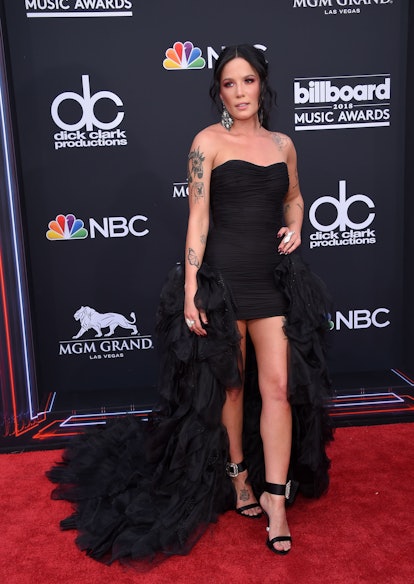 Halsey attends the 2018 Billboard Music Awards 2018 