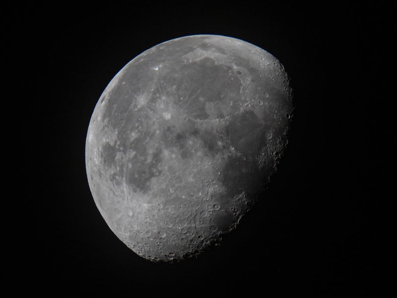 The moon age is 19.