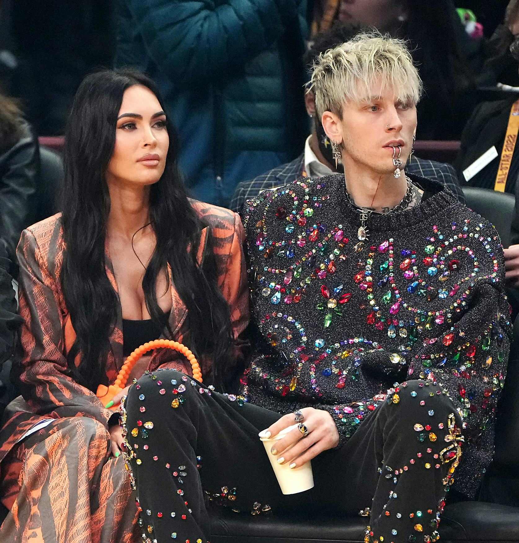 Machine Gun Kelly and Megan Fox attend the 2022 NBA All-Star Game in february 2022