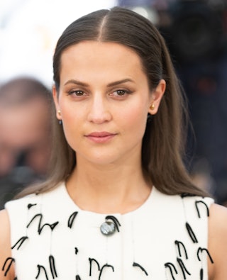Alicia Vikander 'struggled for a while' to fall pregnant with first child –  myTalk 107.1