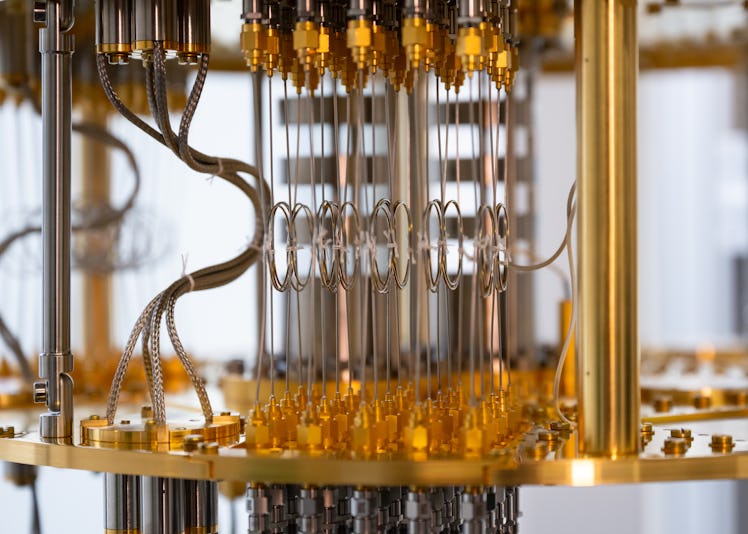 14 July 2022, Bavaria, Garching: A cryostat from a quantum computer stands during a press tour of th...