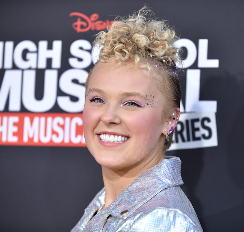 JoJo Siwa's TikTok about "gay" vs. "lesbian" explained her identity.