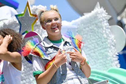 JoJo Siwa's TikTok about "gay" vs. "lesbian" explained her identity.