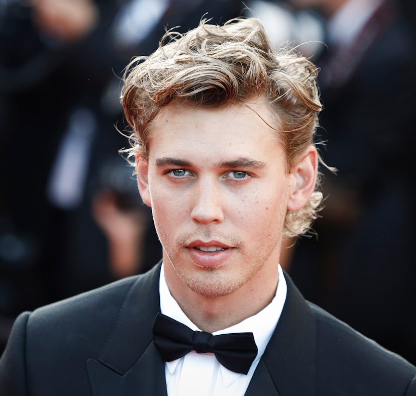 The friendship between 'Elvis' star Austin Butler and 'High School Musical' album Ashley Tisdale dat...