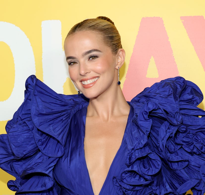 Zoey Deutch's boyfriend Jimmy Tatro is her "polar opposite."