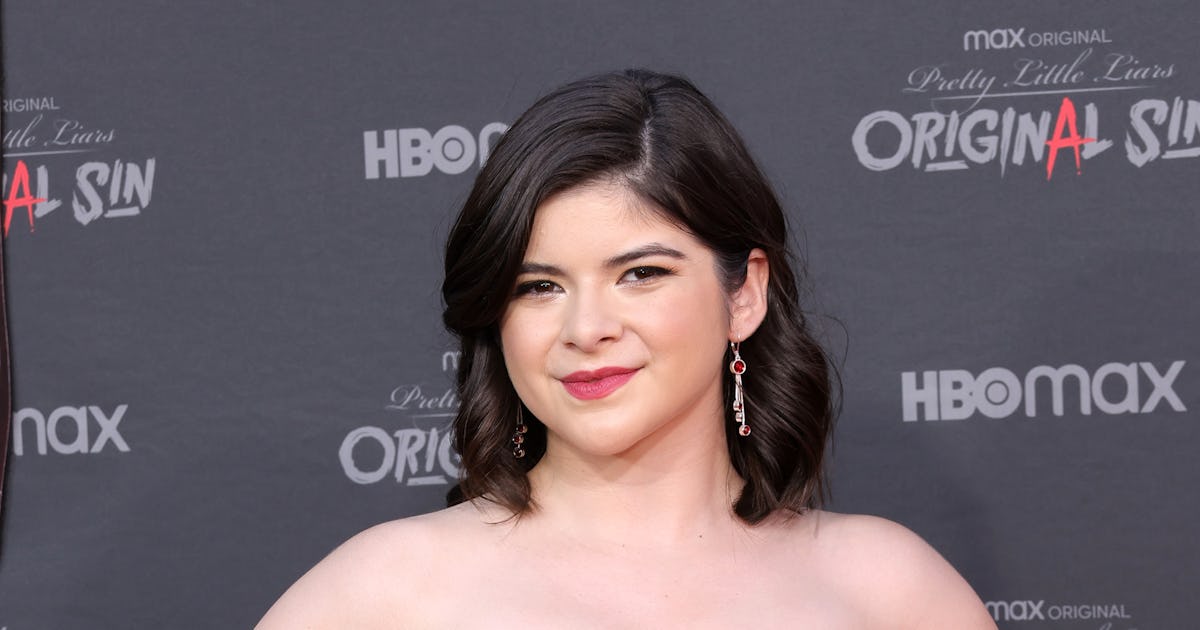 Who Plays Angela In Pll Original Sin Gabriella Pizzolo Is From Stranger Things Who Plays Angela In Pll Original Sin Gabriella Pizzolo Is From Stranger Things