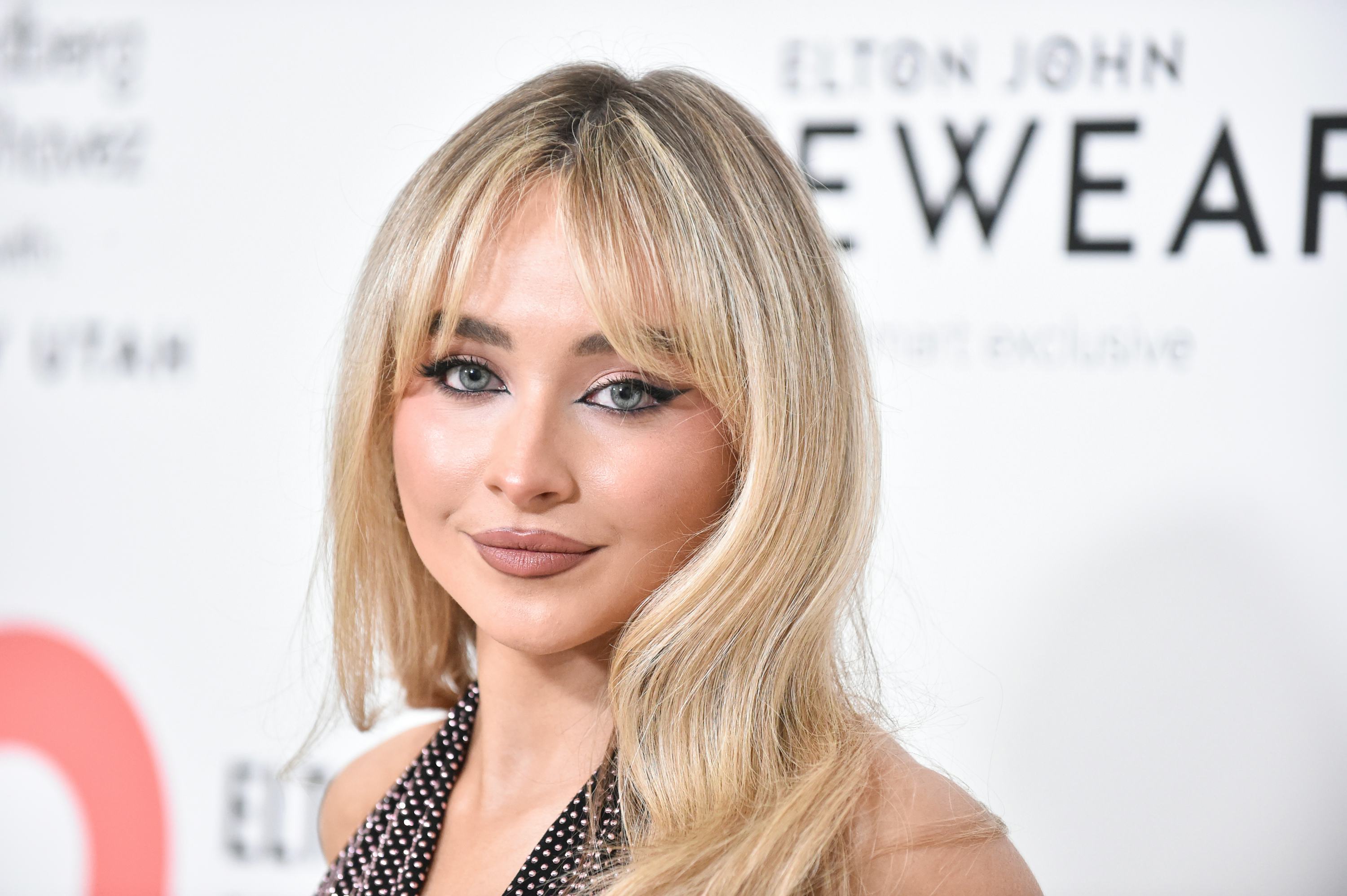 WEST HOLLYWOOD, CALIFORNIA - MARCH 27: Sabrina Carpenter attends Elton John AIDS Foundation's 30th A...