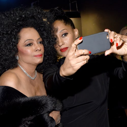 Diana Ross and Tracee Ellis Ross take a selfie at the 2014 American Music Awards 