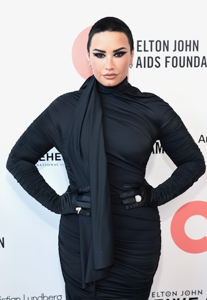 Demi Lovato Iconic Beauty Moments: her intense cat eye eyeliner at the Elton John AIDS Foundation's ...
