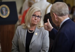 WASHINGTON, DC - JULY 7: Rep. Liz Cheney (R-WY) gets a thumbs up from former Sen. Joe Lieberman (D-C...