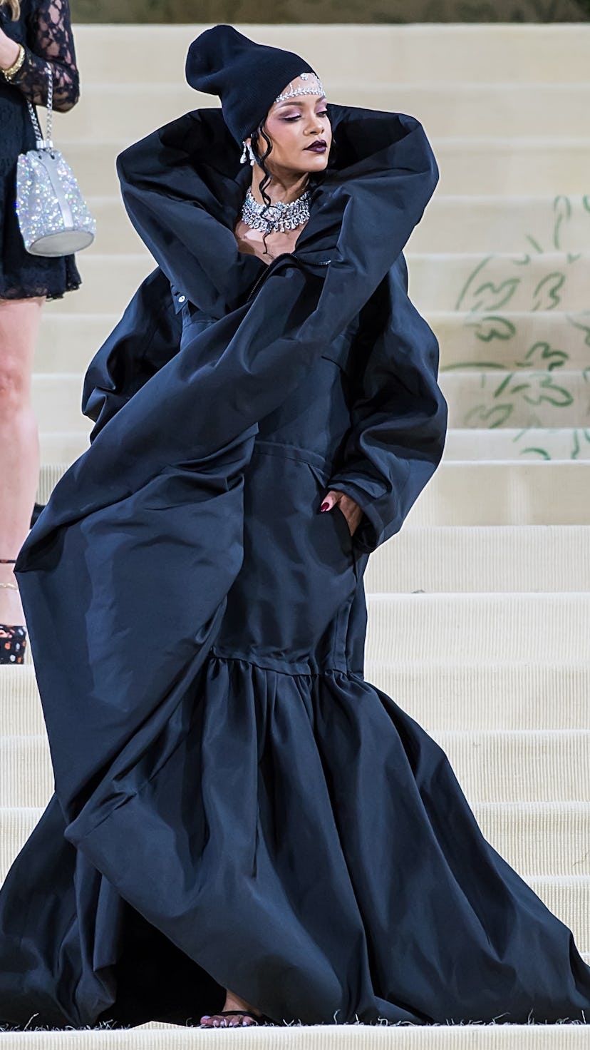 NEW YORK, NEW YORK - SEPTEMBER 13: Singer Rihanna attends The 2021 Met Gala Celebrating In America: ...