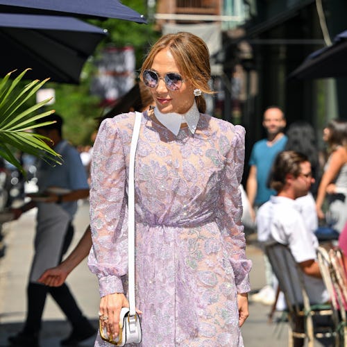 Jennifer Lopez honeymoon outfit