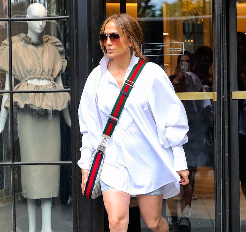 Jennifer Lopez's white shirt outfit