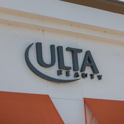 The Ulta 21 Days Of Beauty sale is back for fall on August 28, 2022. Here is the full calendar of de...