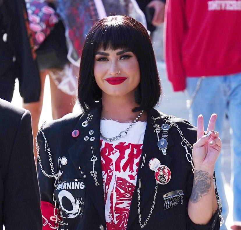 Demi Lovato told 'Entertainment Tonight' that "having a family" is on their bucket list.