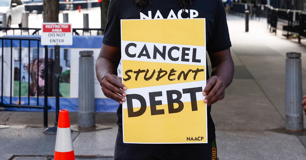 Präsident Biden kündigt Plan zum Erlass von Studentenschulden an: Was Sie wissen müssen Präsident Biden kündigt Plan zum Erlass von Studentenschulden an: Was Sie wissen müssen