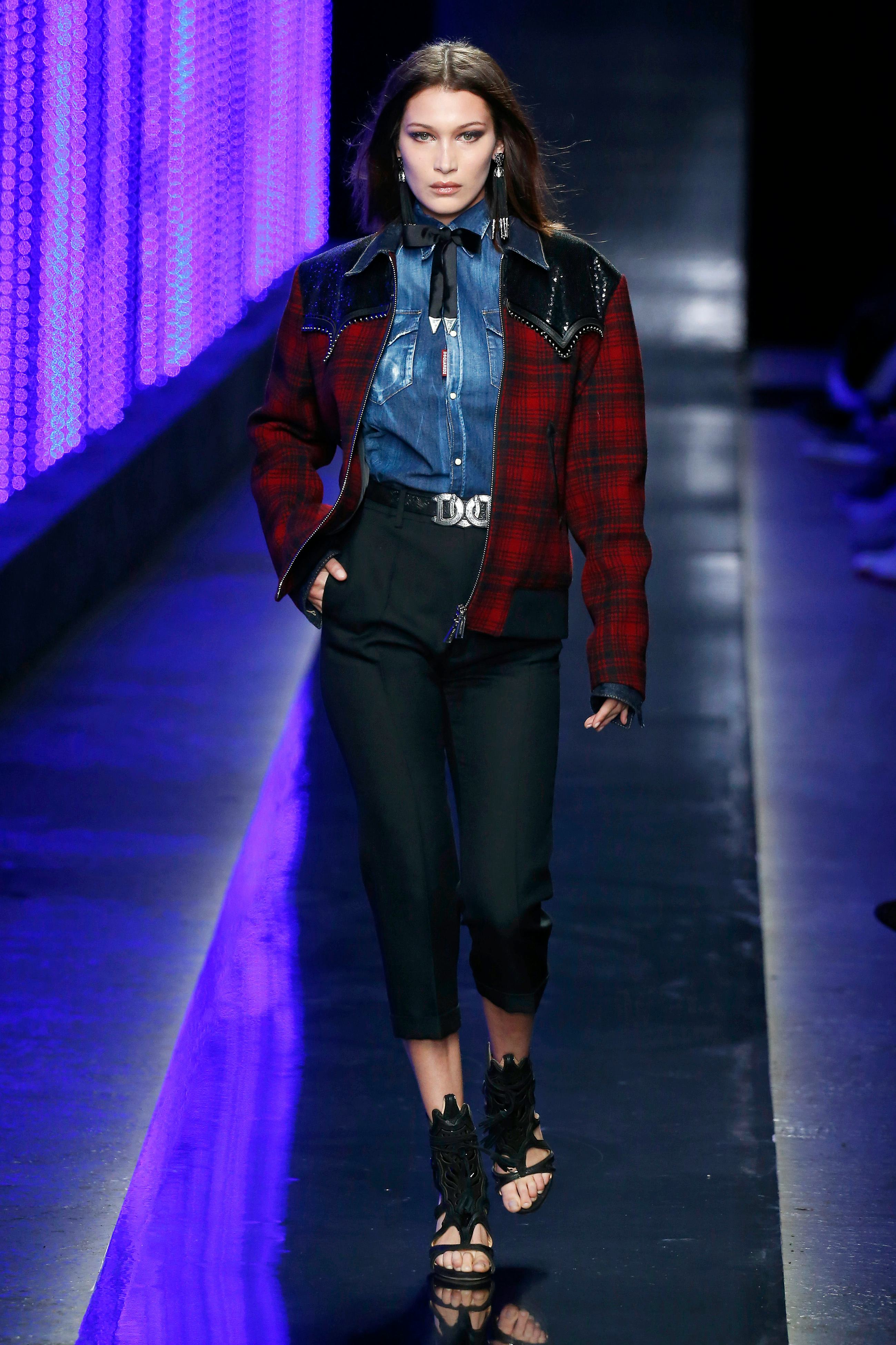 Model Bella Hadid walks the runway at the Dsquared2 show during Milan Men&rsquo;s Fashion Week Fall/Winter&hellip;