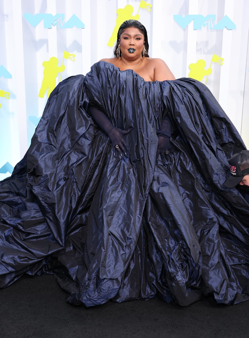 NEWARK, NEW JERSEY - AUGUST 28: Lizzo attends the 2022 MTV VMAs at Prudential Center on August 28, 2...