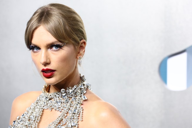 let Automatisk Ja Here's How To Get Taylor Swift's MTV VMA's Beauty Look