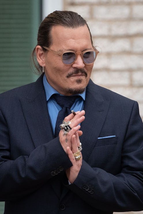 At the 2022 MTV VMAs, Johnny Depp made a bizarre virtual appearance and talked about his career. Pho...