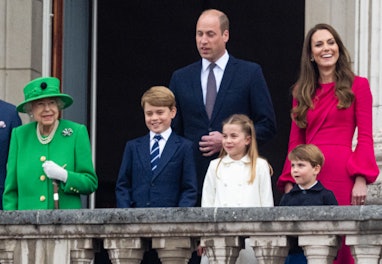 LONDON, ENGLAND - JUNE 05: (L-R) Queen Elizabeth II, Prince George of Cambridge, Prince William, Duk...