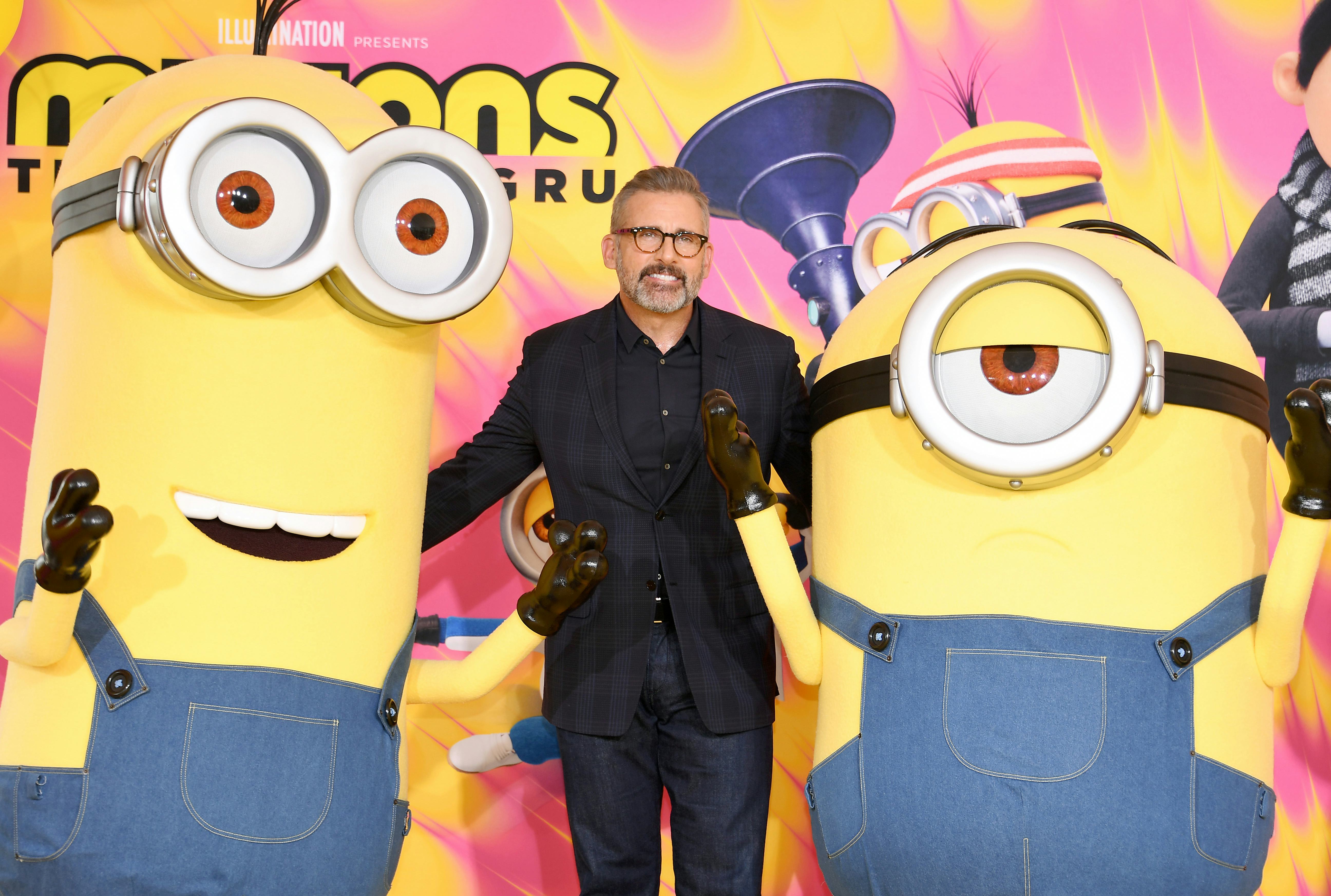 HOLLYWOOD, CALIFORNIA - JUNE 24: (L-R) Kevin the Minion, Steve Carell, and Bob the Minion attend the&hellip;