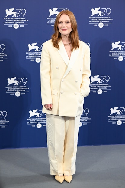 VENICE, ITALY - AUGUST 31:  Jury President Julianne Moore  attends the jury photocall at the 79th Ve...